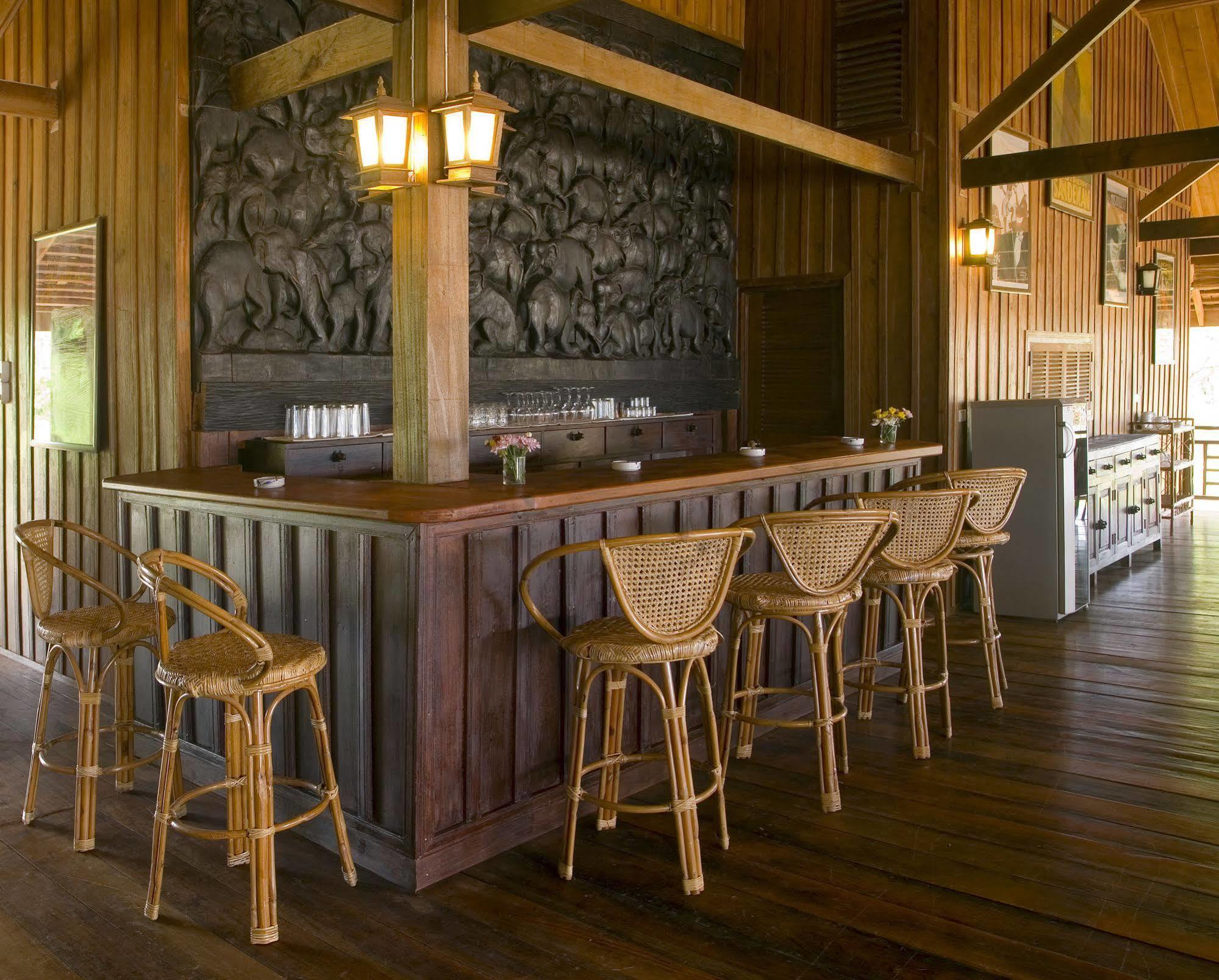 La Folie Lodge Чампасак Екстериор снимка