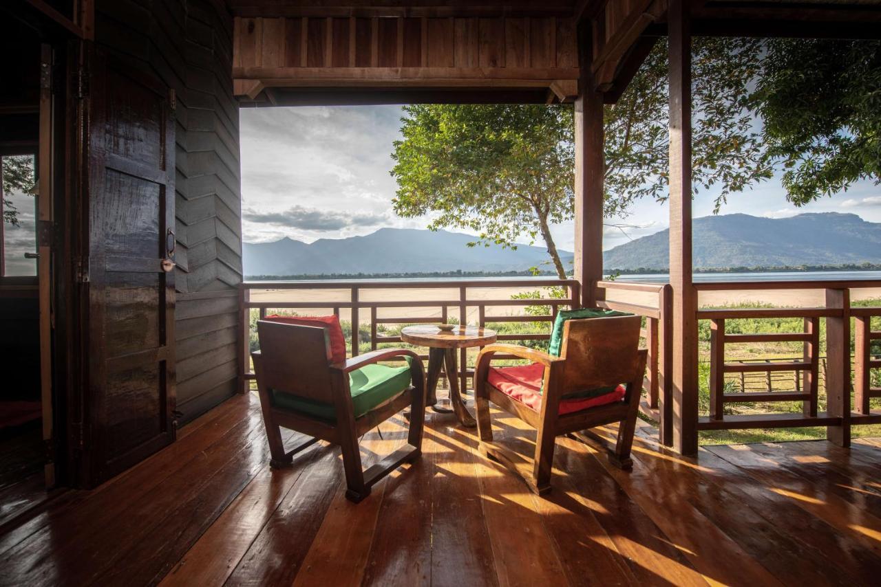 La Folie Lodge Чампасак Екстериор снимка