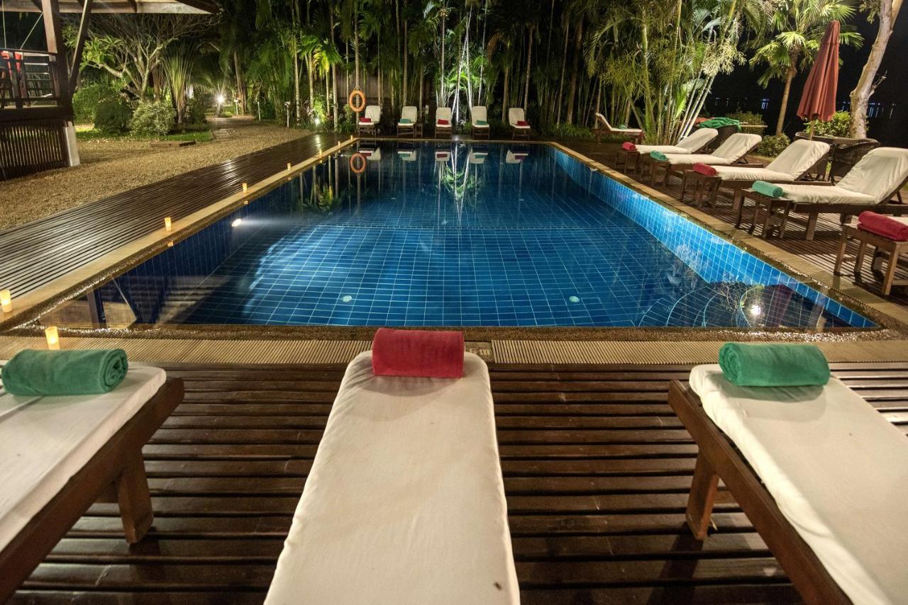 La Folie Lodge Чампасак Екстериор снимка
